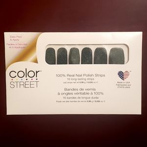 Color Street "Galic Greenery"